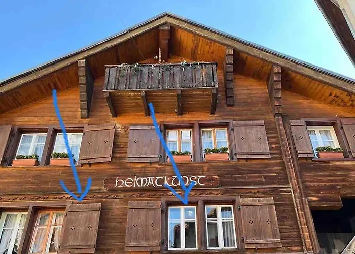 Heimatkunst 1 Lucia * لوكباد