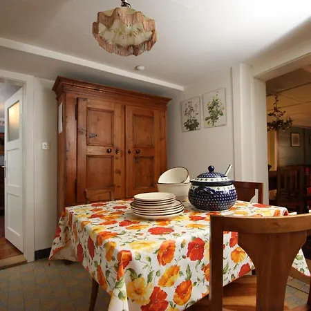 Heimatkunst 1 Lucia Appartement Leukerbad